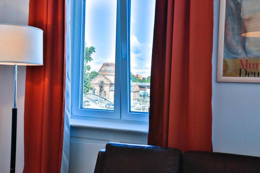 Riverside Apartments Lubeck Luaran gambar